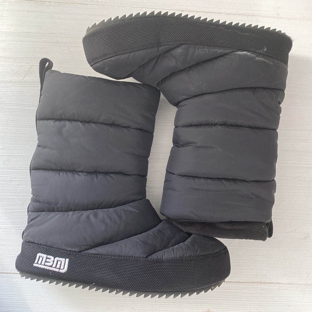 Marc by Marc Jacobs women’s black booties
